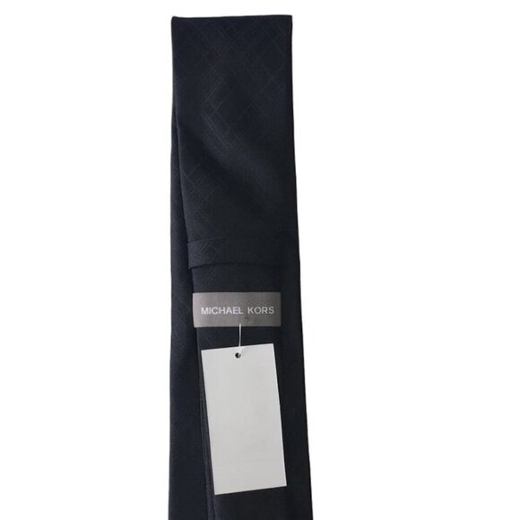 MICHAEL KORS, elegant polyester tie, black, for men, One Size. NWT. - Picture 4 of 5